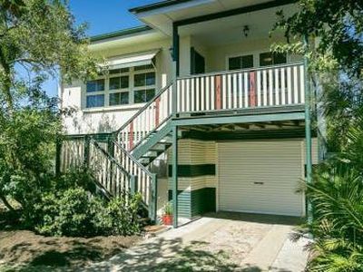 19 Ocean Street, Torquay