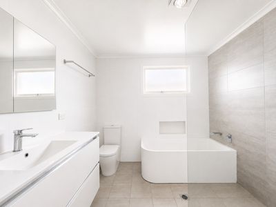 2 Lisa Place, Leonay