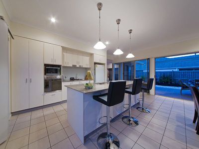 22 Hawksbury Crescent, Wakerley