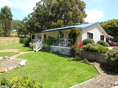 6 Newbons Road, Lucaston