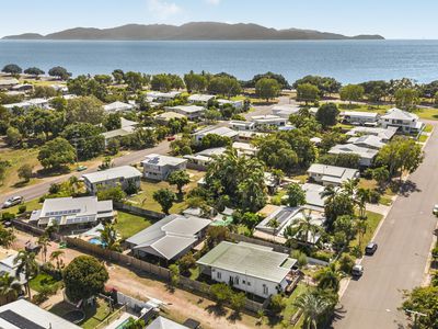 15 Brisk Street, Rowes Bay