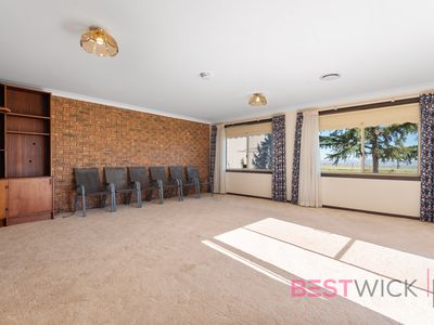 73 Clairvaux Lane, Kelso