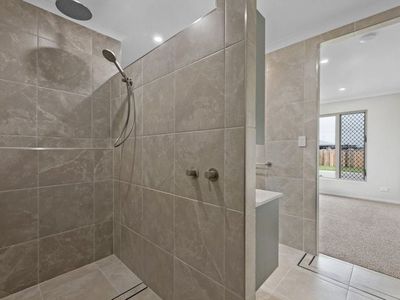 16 Chester Crescent, Andergrove