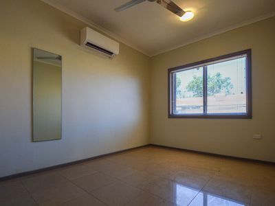 8B Yarrunga Crescent, South Hedland