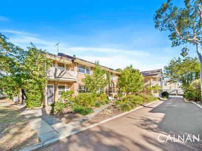 1 / 77 Kintail Road, Applecross