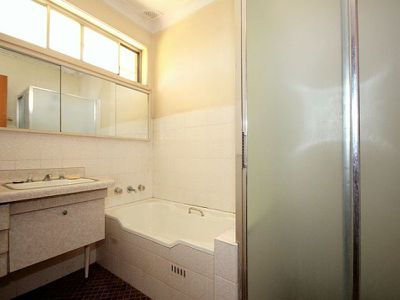 35 Saric Avenue, Georges Hall