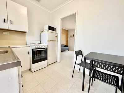 5 / 219 PINE STREET, Hay