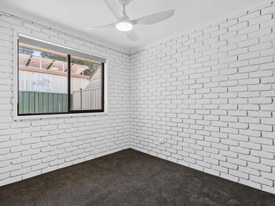 2 / 449 Cressy Street, Deniliquin