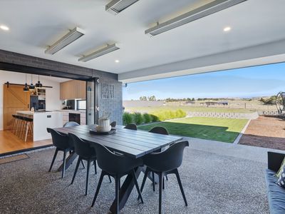 39 Lachlan Court, Brighton