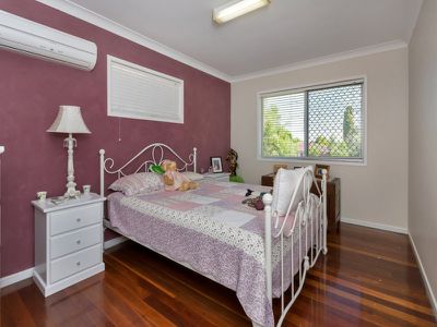 12 Gwendoline Street, Raceview