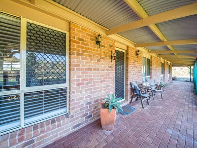 8 Macaulay Drive, Kingaroy
