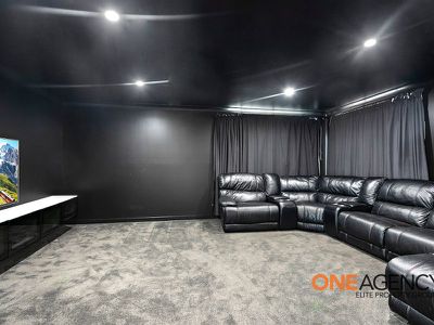 7 Scenic Crescent, Albion Park