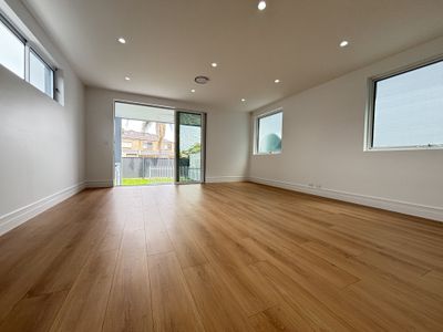 38B GRAY CRESCENT, Yagoona