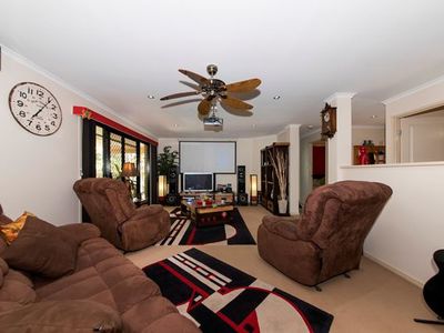 123 Mary Street, Blackstone