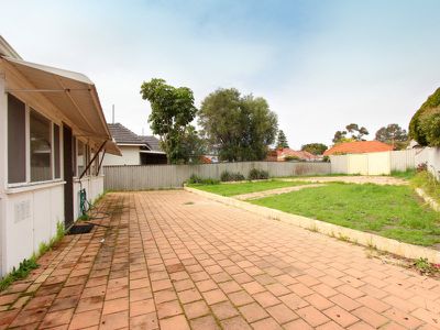 95 Lake Monger Drive, Wembley