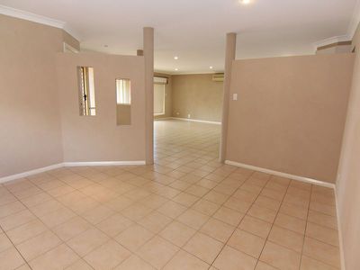 1 / 14 Cedar Grove, Forster