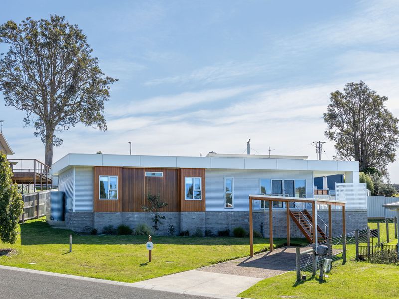 5 Hakea Court, Mallacoota