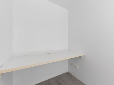 7 / 2 Hutchinson Walk, Zetland