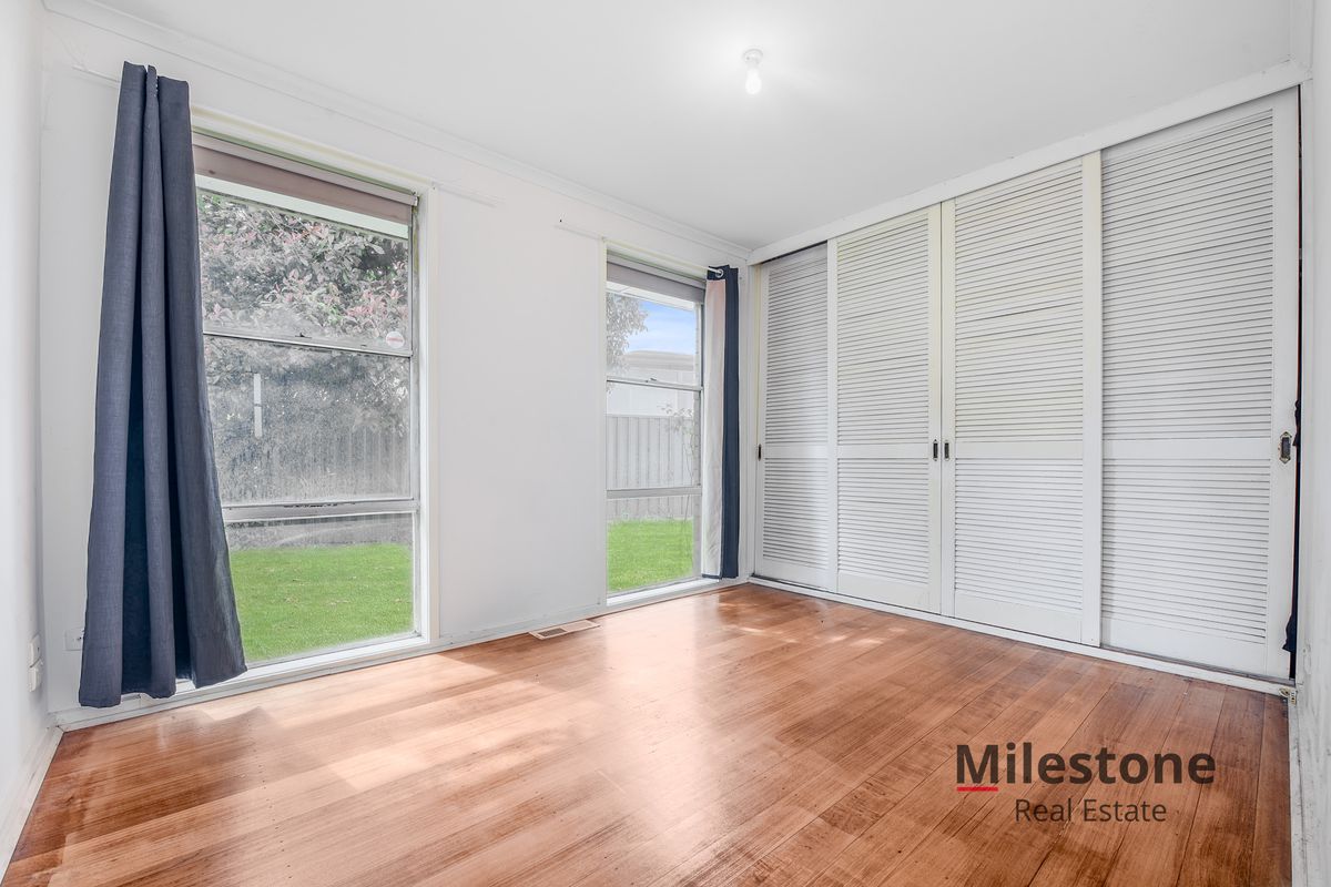 120 Pound Road, Hampton Park