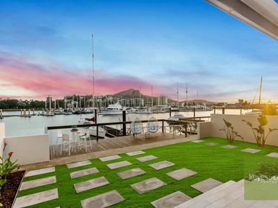 13 / 48-55 Sir Leslie Thiess Drive, Townsville City