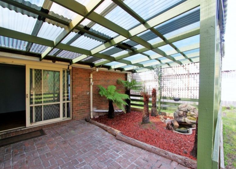 1 Eyebright Square, Hallam