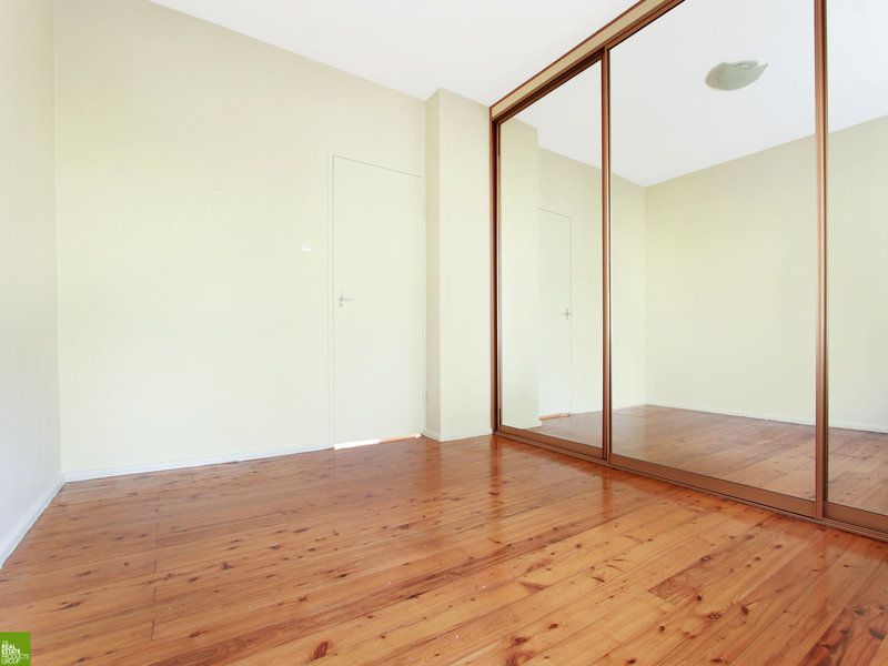 2 / 11 Reserve Street, West Wollongong