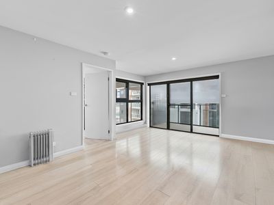 177 / 8 Limburg Way, Greenway