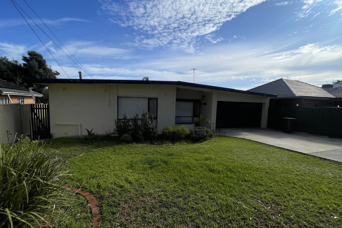 7 Montrose Avenue, Para Hills