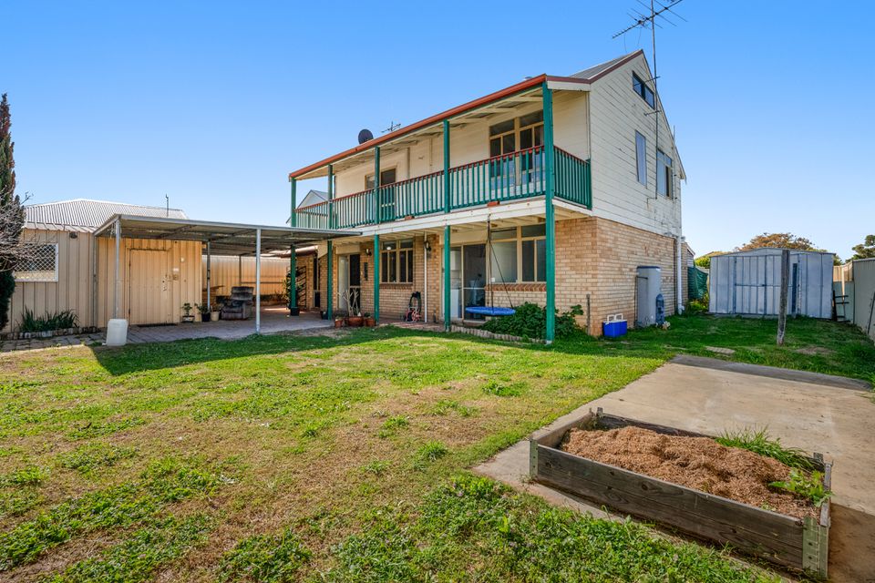 12B Lewington Street, Rockingham