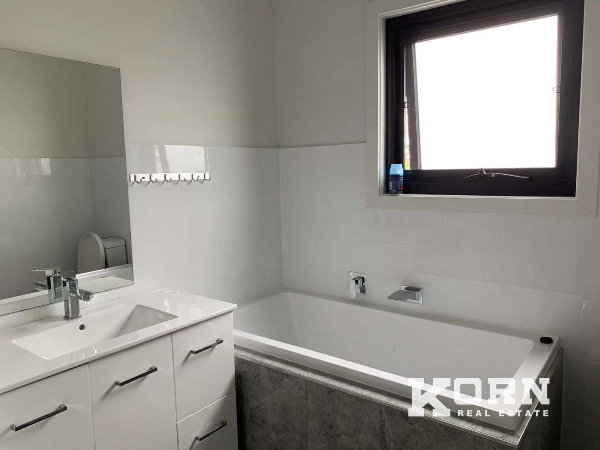 4 / 126 Saint Bernards Road, Magill