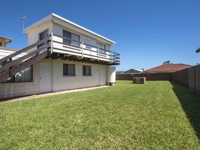 60 South Pacific Crescent, Ulladulla