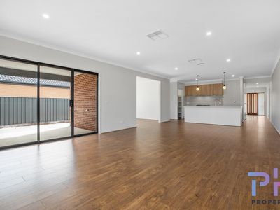 8 Eucalyptus Street, Jackass Flat