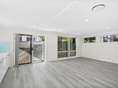 2 / 68 Pur Pur Avenue, Lake Illawarra
