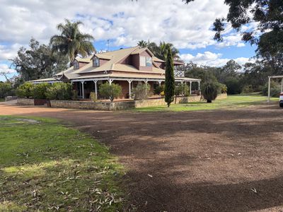 14 Brockwell Place, Oakford