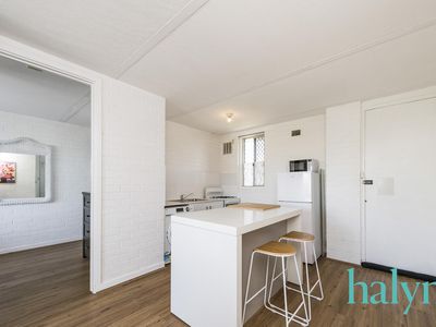 33 / 3 Russell Avenue, North Perth