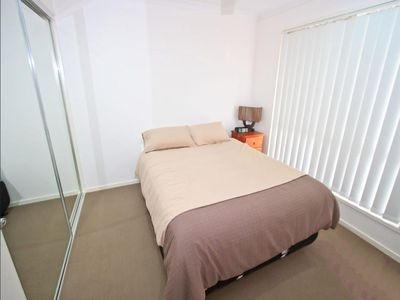 9 Dartmouth Close, Clinton