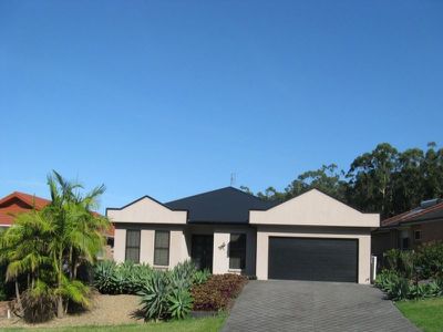 25 Oxley Crescent, Mollymook