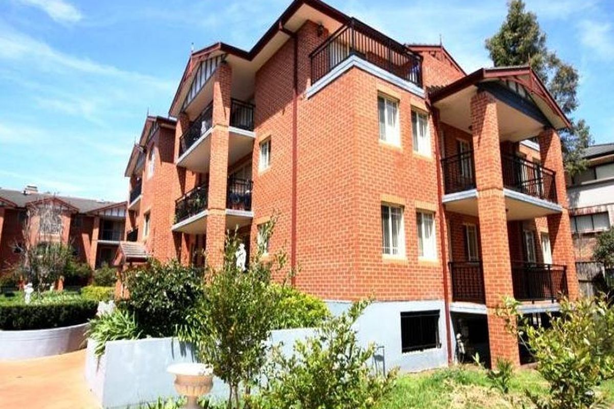 7 / 8-12 Hornsey Road, Homebush West