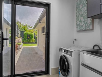 42 Creekside Circuit, Nambour