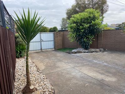 1 / 1 Doolan Street, Werribee
