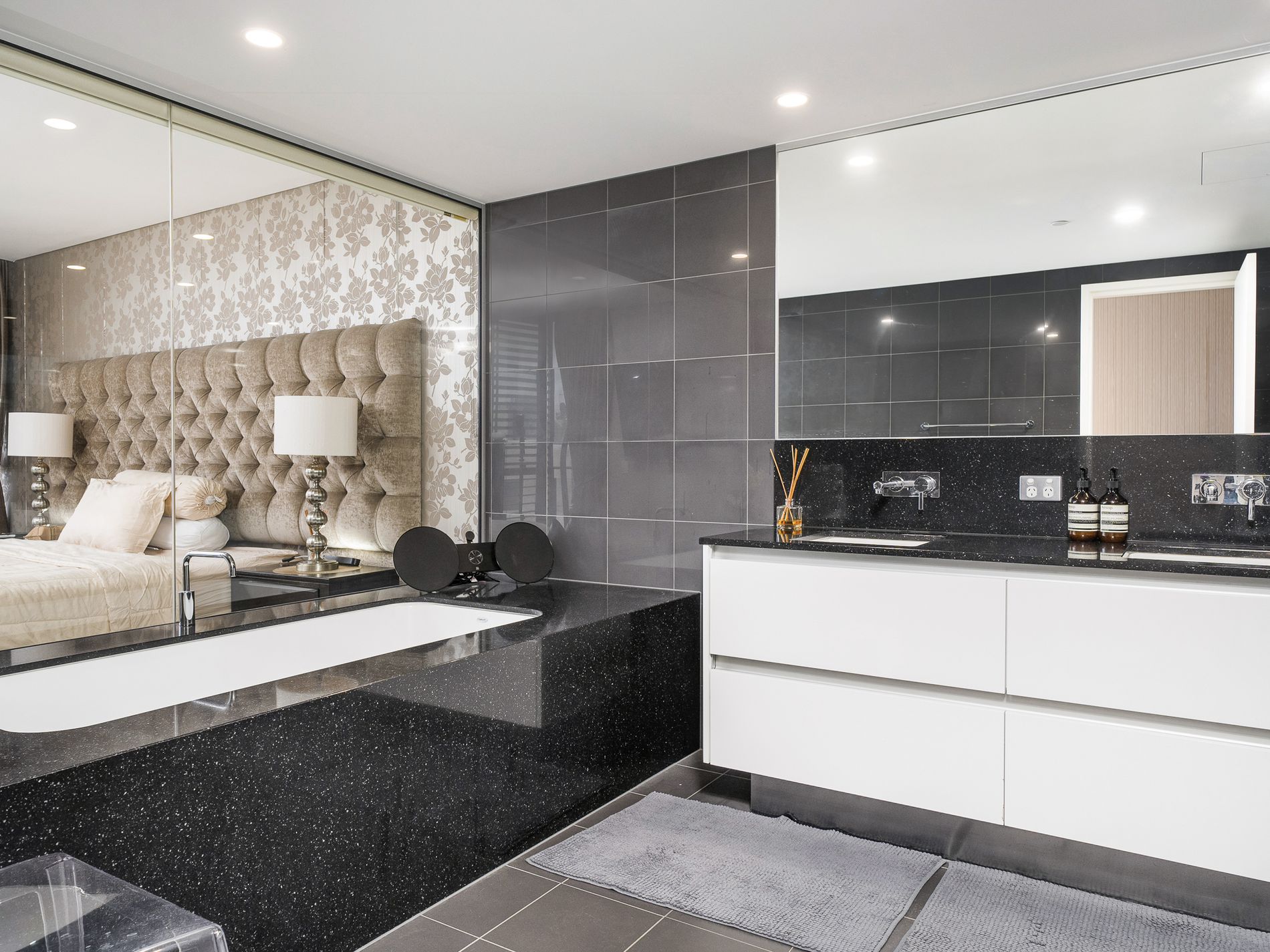 1908 / 96 Bow River Crescent, Burswood