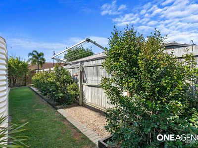 126 / 230 Pulgul Street, Urangan