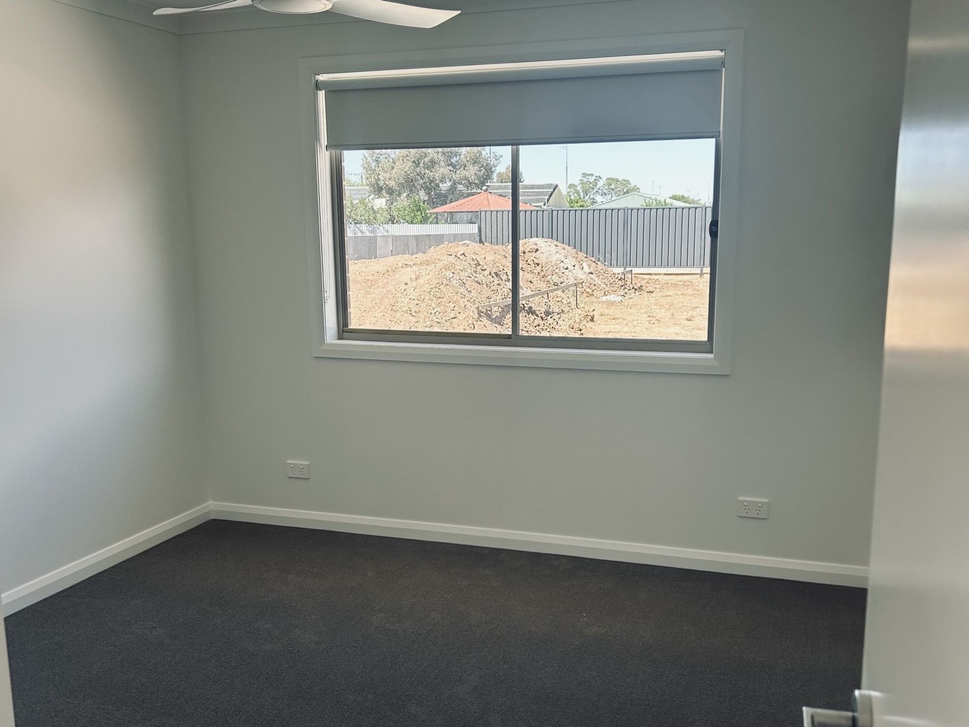 22 Lewis Crescent, Finley