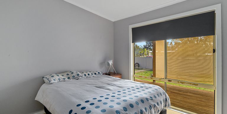 27 Primrose Street, Violet Town