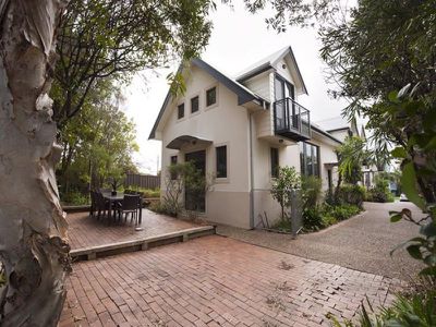 2 / 7 Shepherd Street, Mollymook