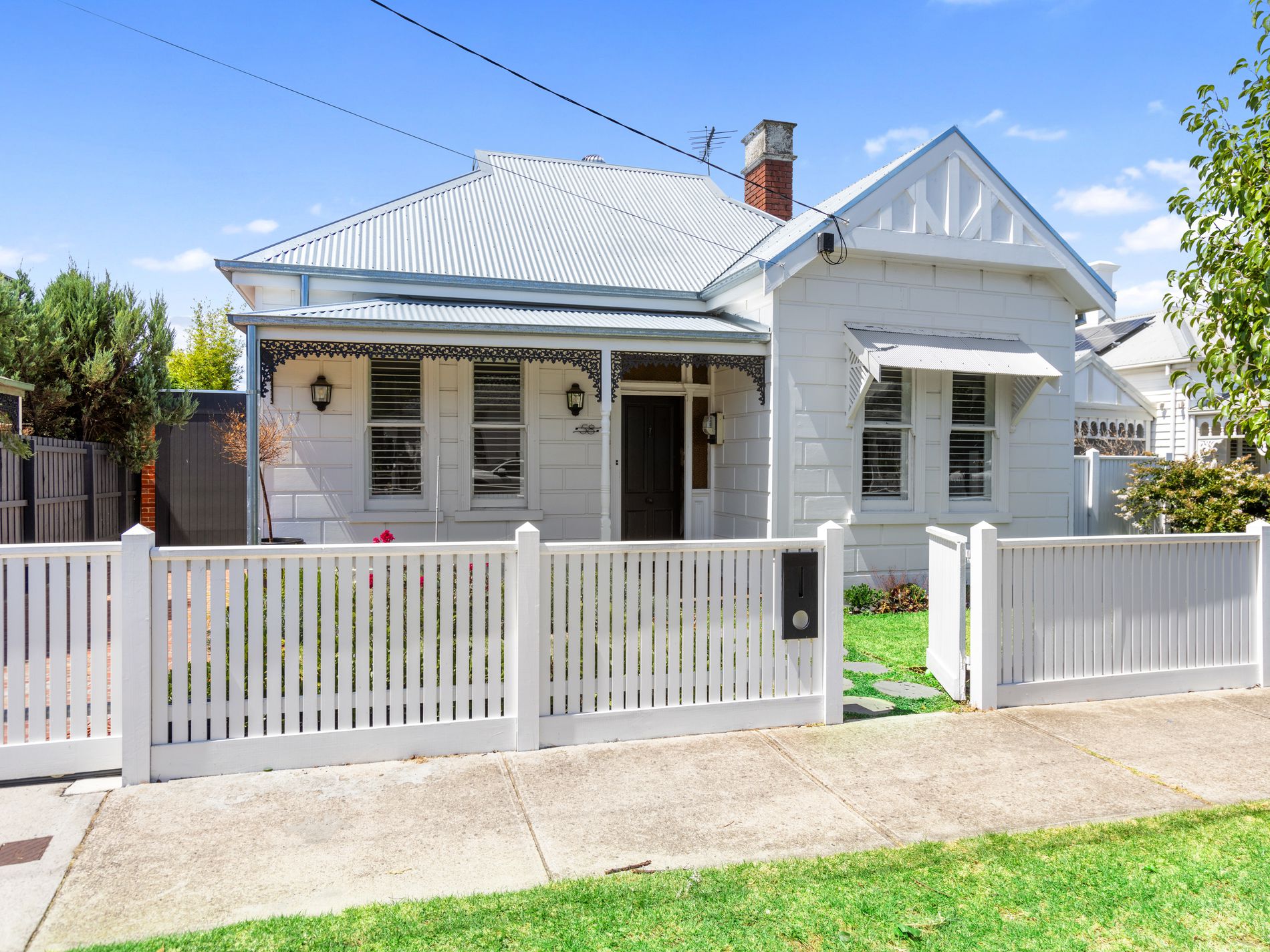 58 Alma Terrace, Newport