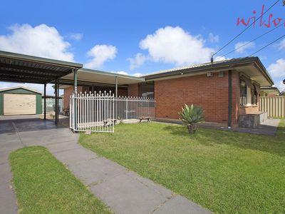 9 Carnegie Crescent, Netley