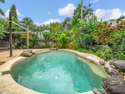 8 Mimosa Street, Holloways Beach