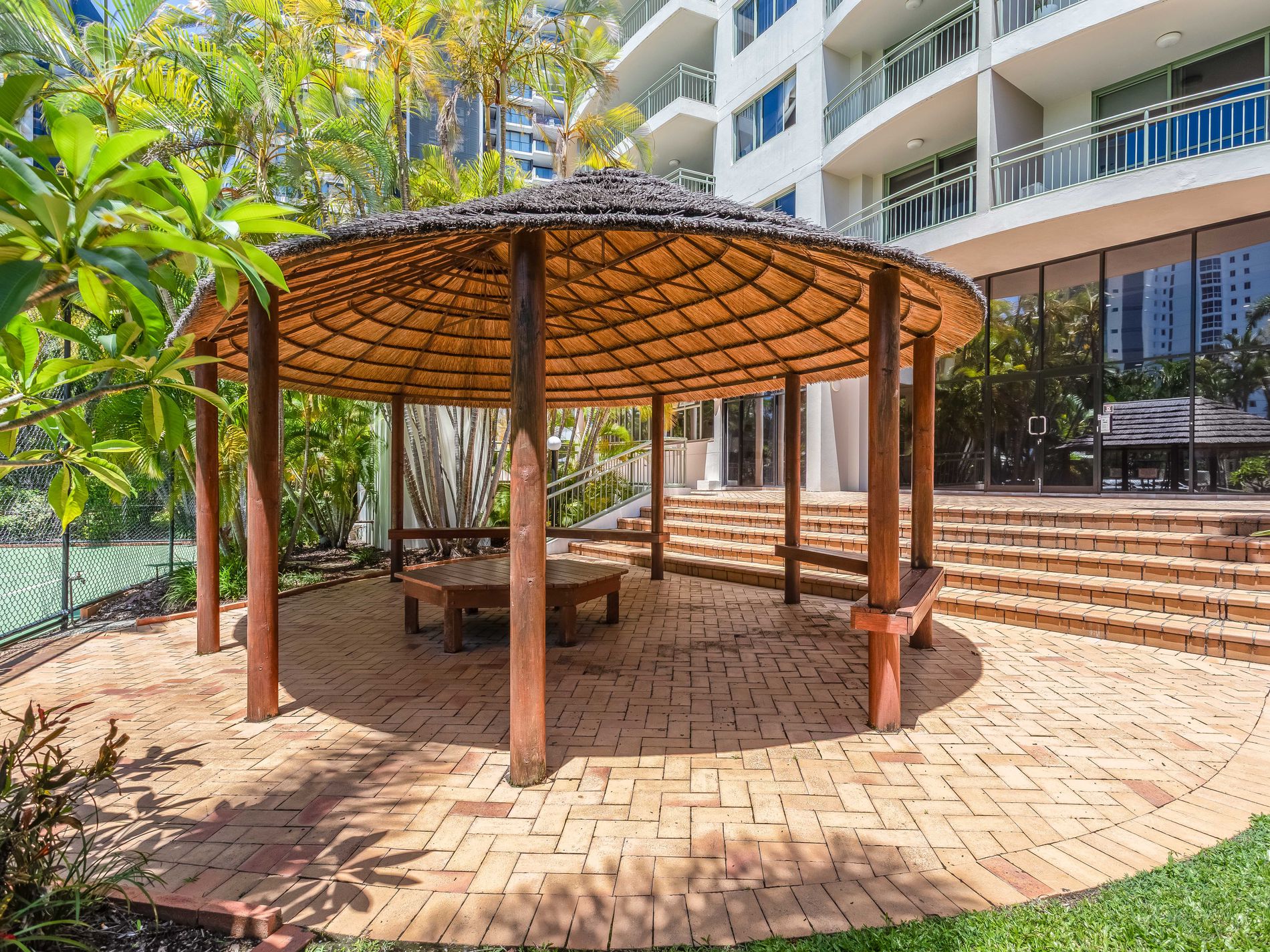9 / 29-39 Woodroffe Ave, Main Beach