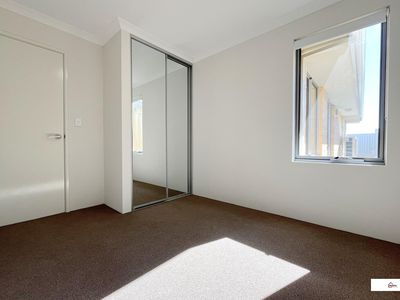 25 Velvet Vista, Alkimos